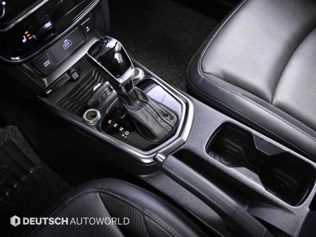 Ssangyong Tivoli - Vista 9