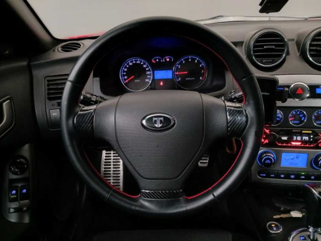 HYUNDAI Tuscani - Vista 8