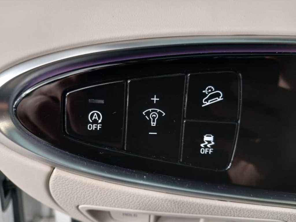 Genesis GV70 - Vista 11