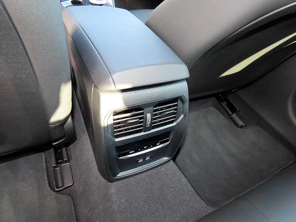 BMW i4 2025 skyblue - Importación desde Corea - HF Imports Iquique - Foto 16