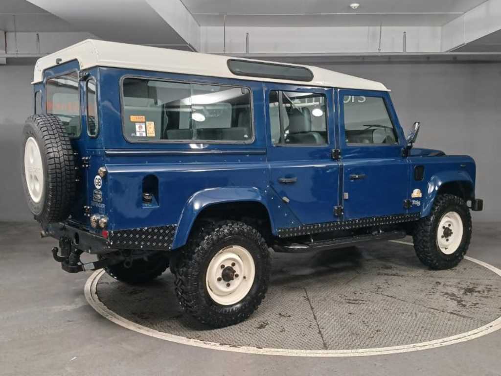 Land Rover Defender - Vista 4