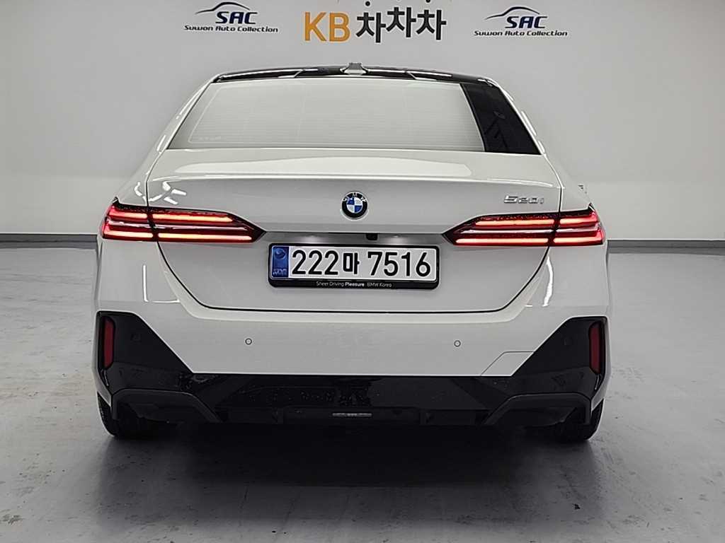 BMW 5 Series - Vista 4