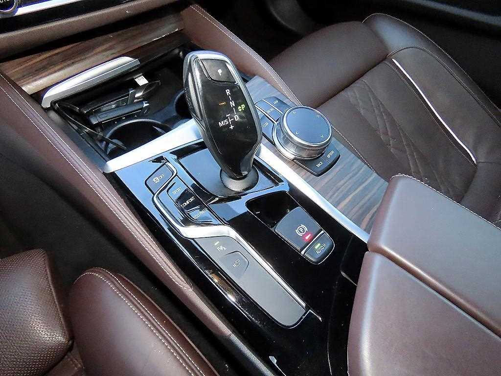 BMW 5 Series - Vista 11