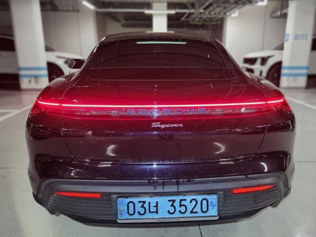 Porsche Taycan - Vista 2