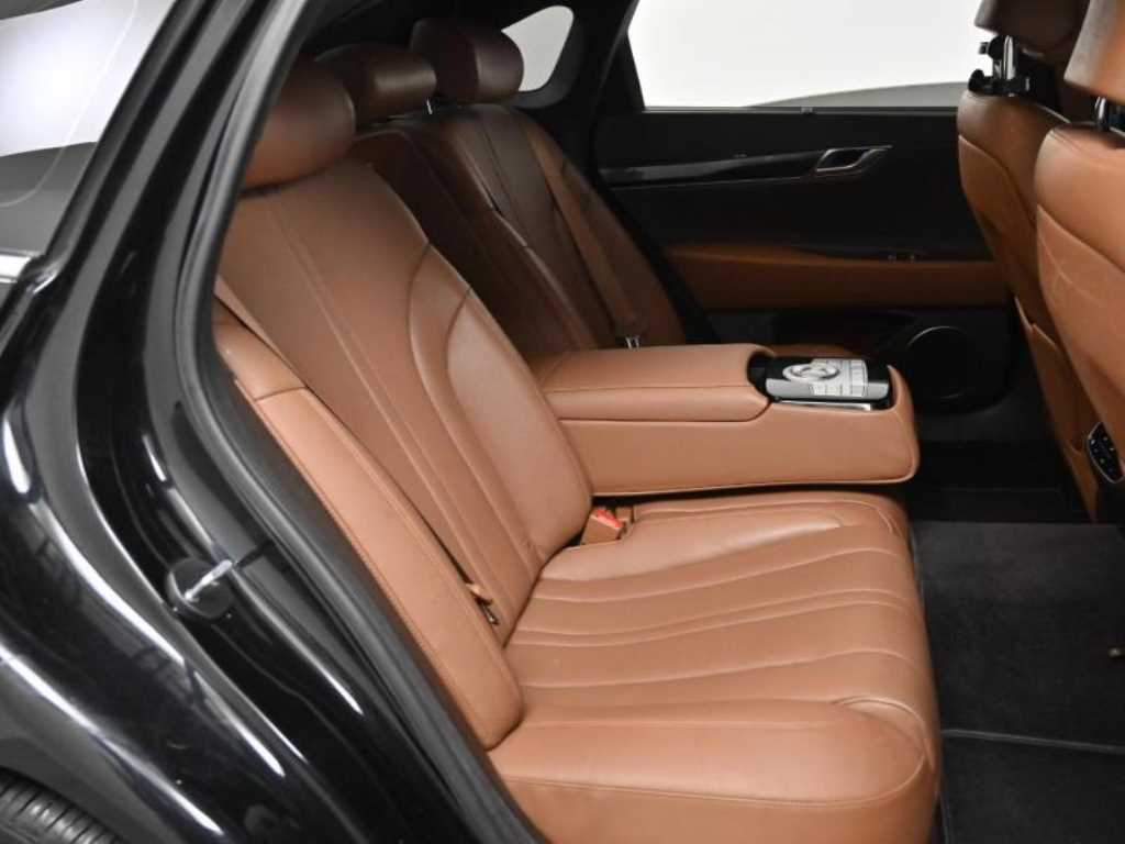 Genesis G80 - Vista 12