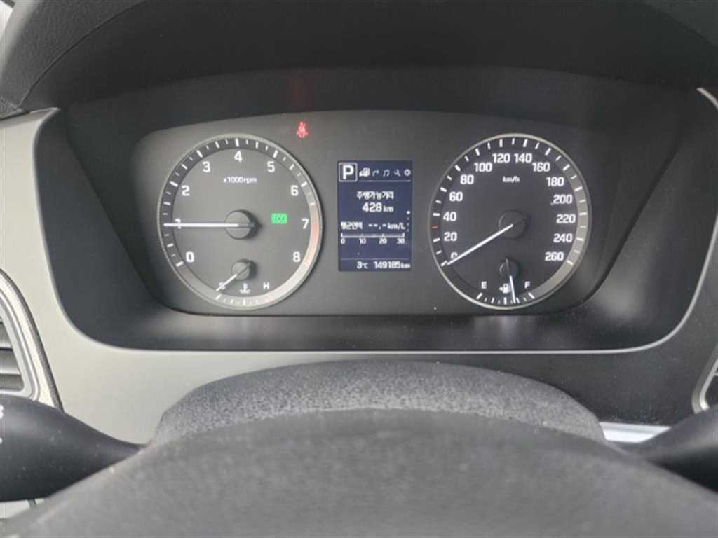 HYUNDAI Sonata - Vista 5