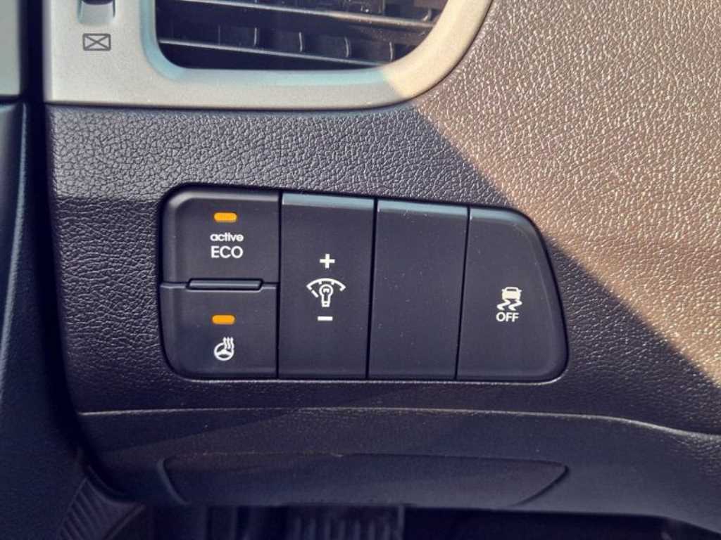 HYUNDAI Avante 2014 Blanco - Importación desde Corea - HF Imports Iquique - Foto 17