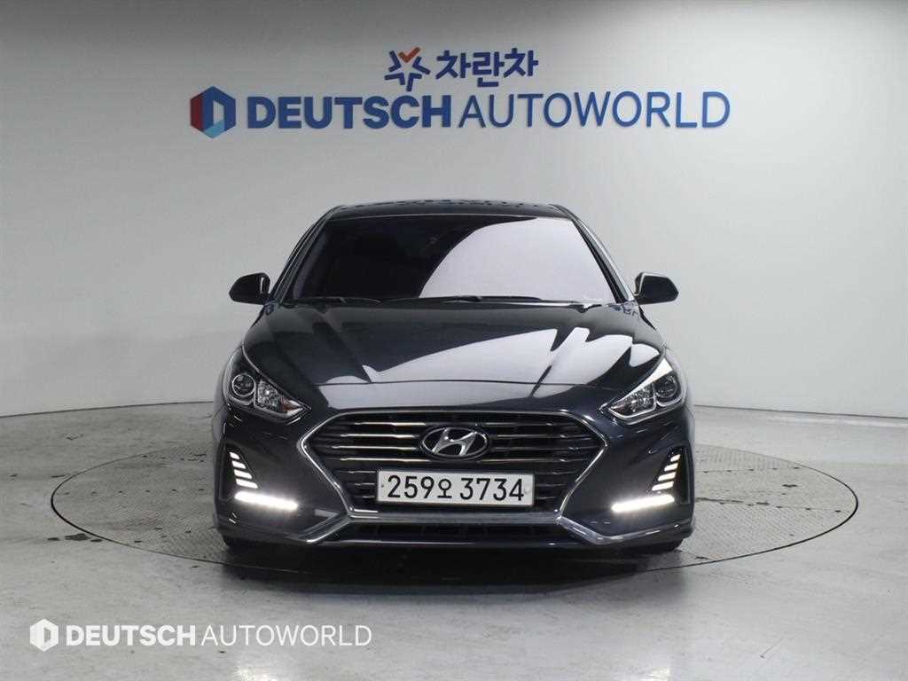 HYUNDAI Sonata - Vista 3