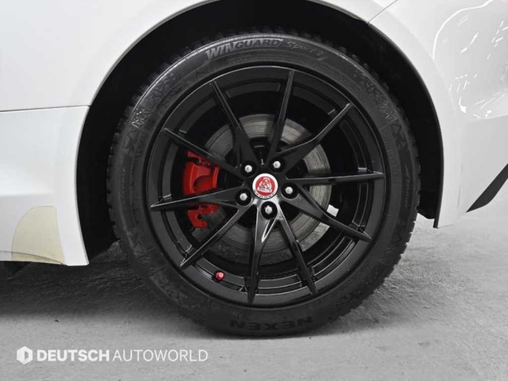 Jaguar F-TYPE - Vista 5