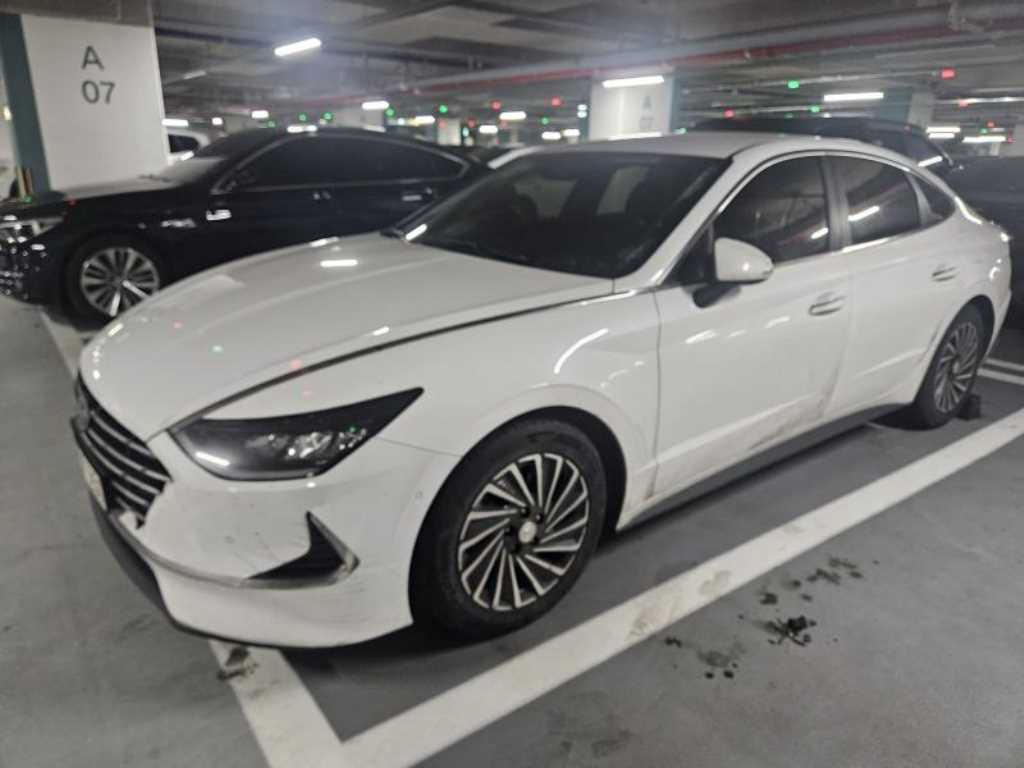 HYUNDAI Sonata - Vista 2
