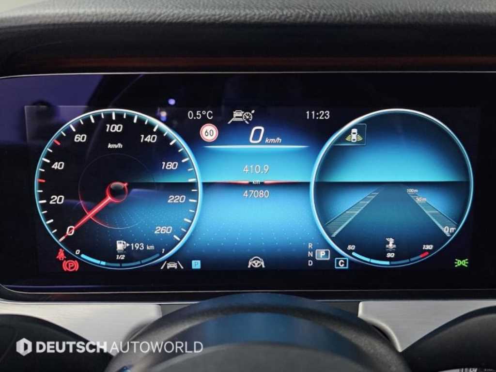 Mercedes Benz E class - Vista 8