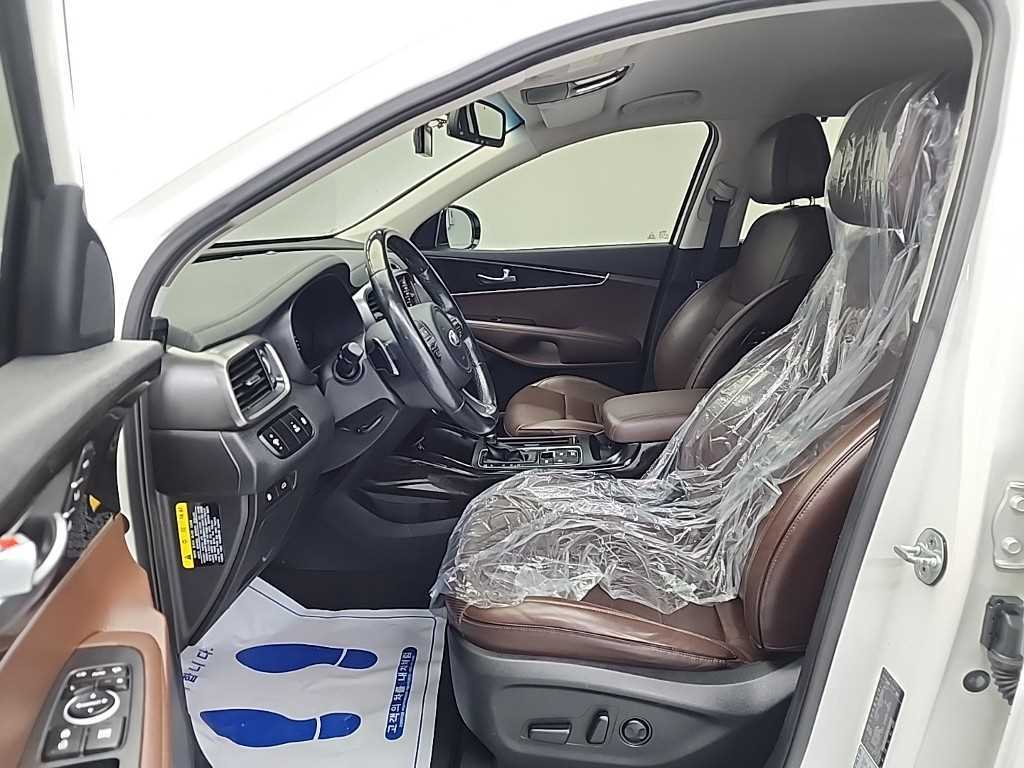 KIA Sorento - Vista 11