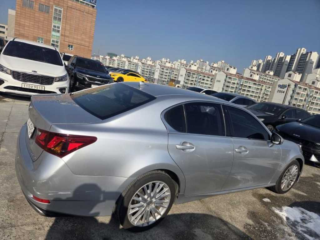 Lexus GS - Vista 4