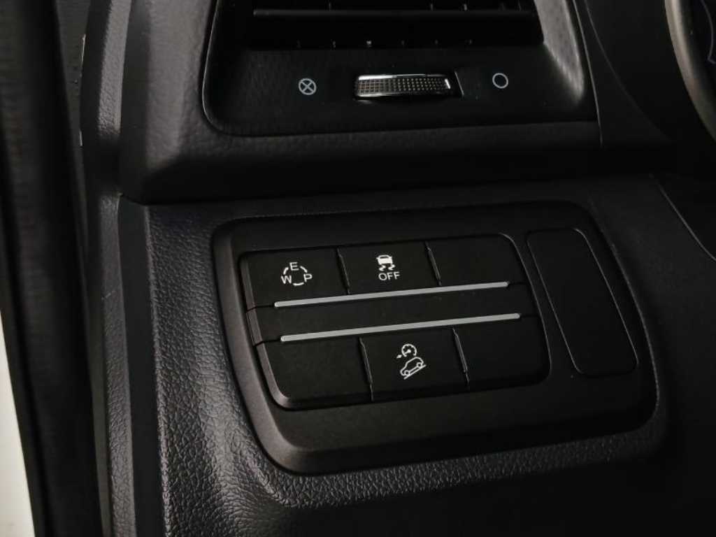 Ssangyong Tivoli - Vista 10