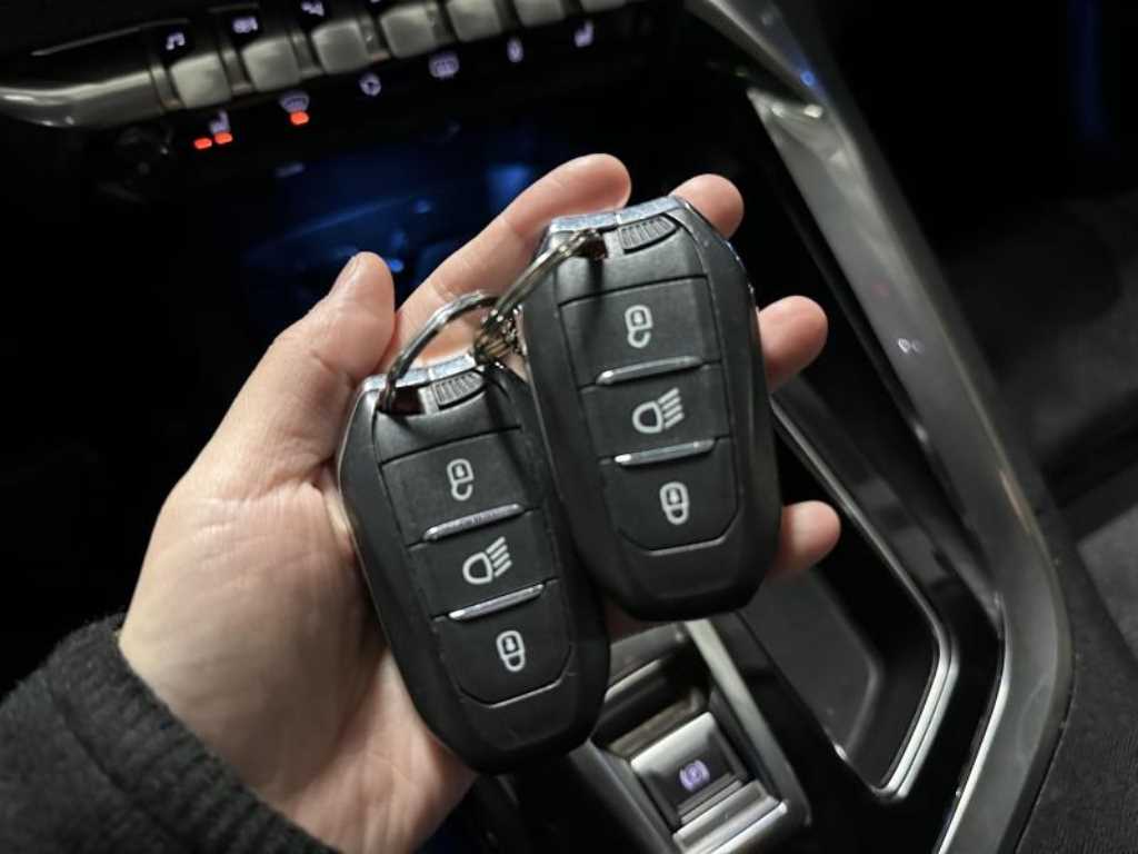 Peugeot 3008 2018 Blanco - Importación desde Corea - HF Imports Iquique - Foto 13