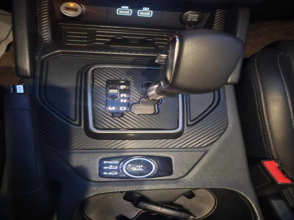 Ssangyong Rexton - Vista 9