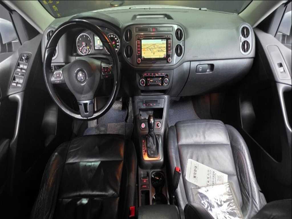 Volkswagen Tiguan - Vista 7