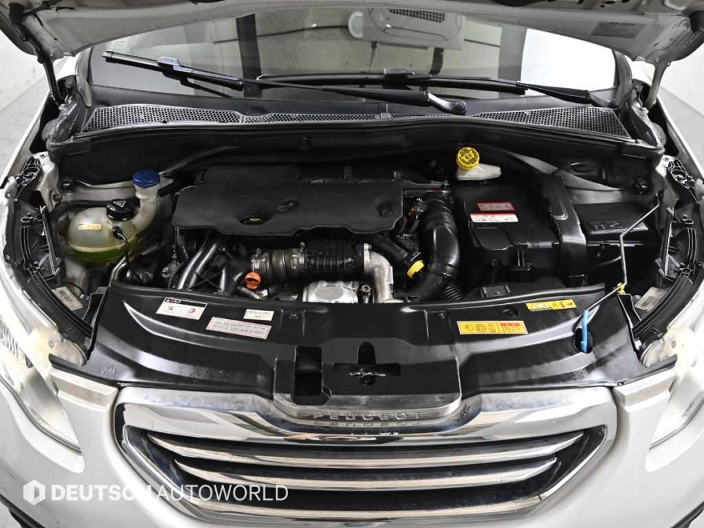 Peugeot 2008 - Vista 6