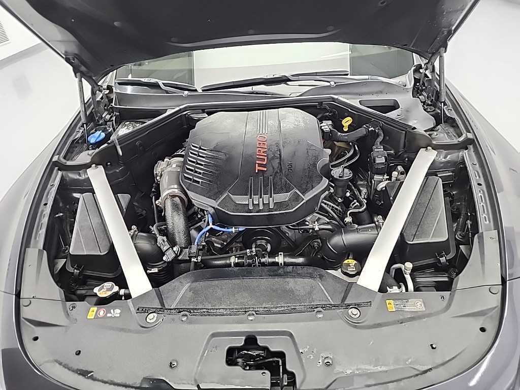 KIA Stinger - Vista 5