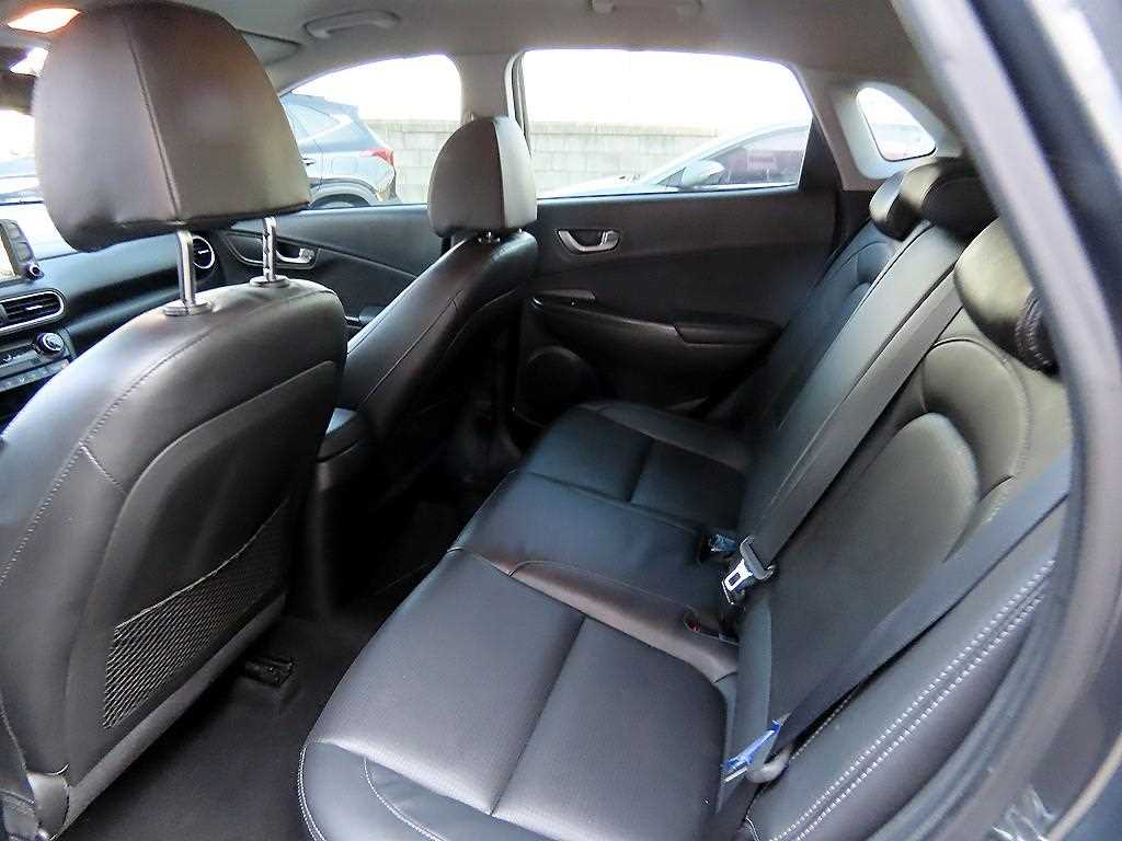 HYUNDAI Kona - Vista 6