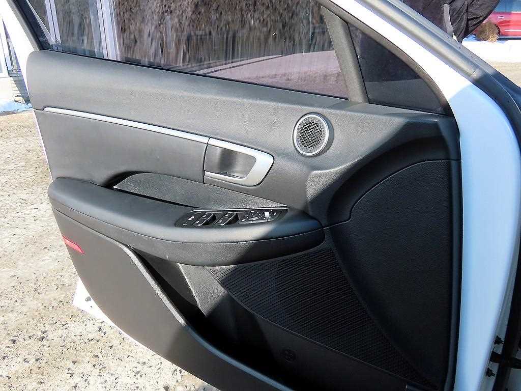 HYUNDAI Sonata - Vista 11