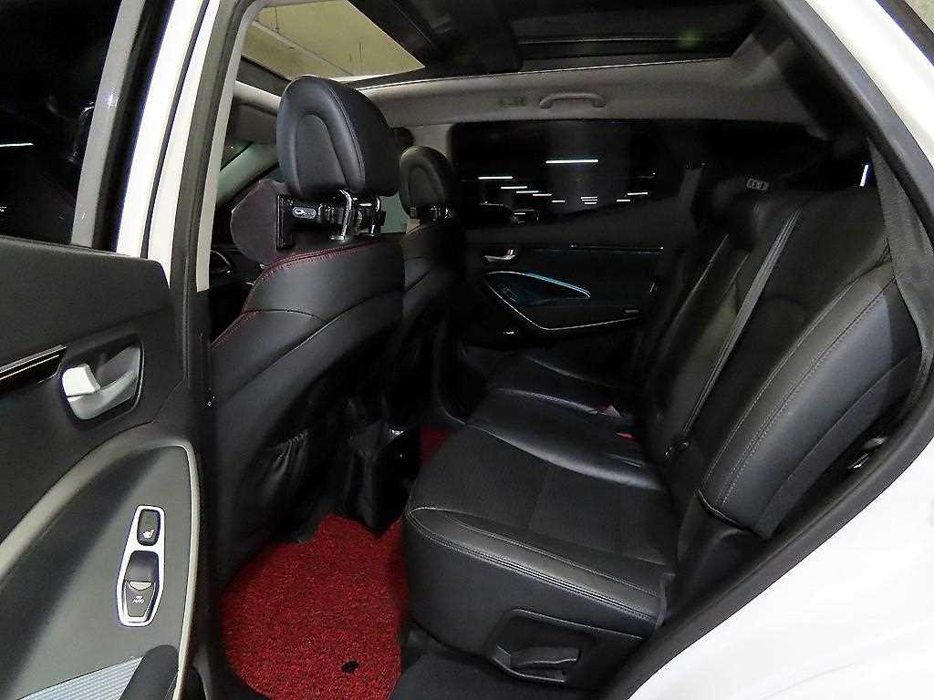 HYUNDAI Santa Fe - Vista 7