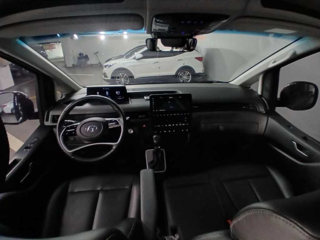 HYUNDAI Staria - Vista 6