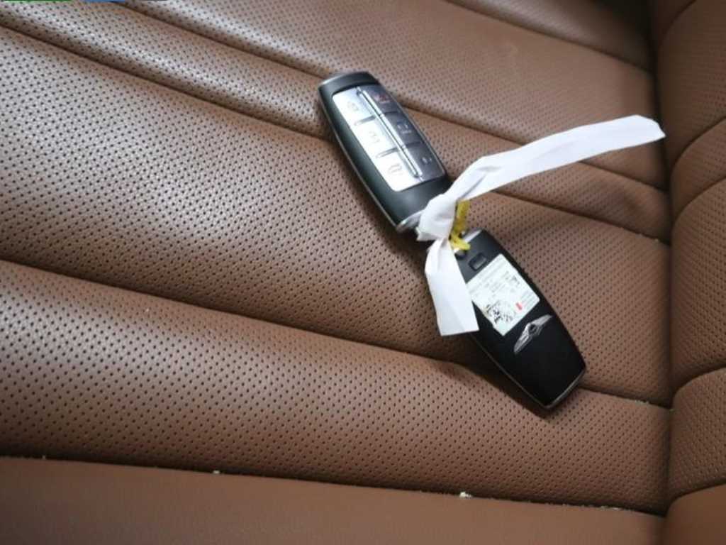 Genesis G80 2022 Blanco - Importación desde Corea - HF Imports Iquique - Foto 13