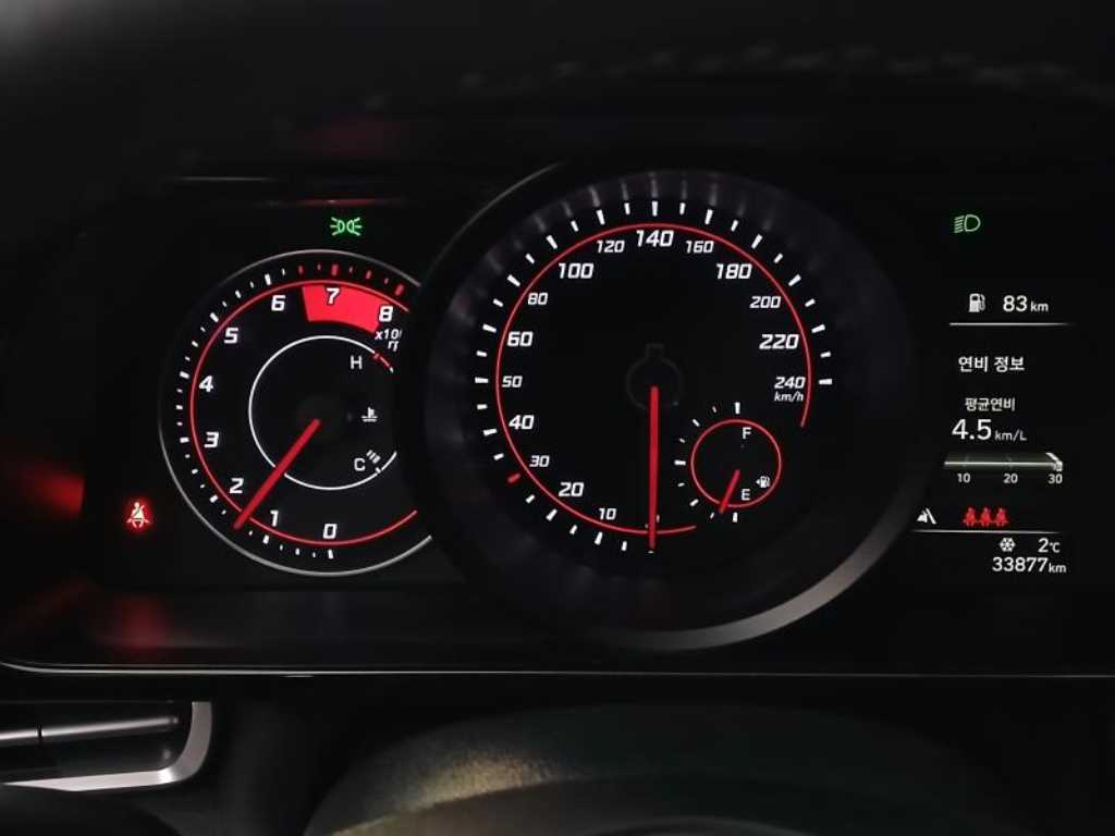 HYUNDAI Avante - Vista 8