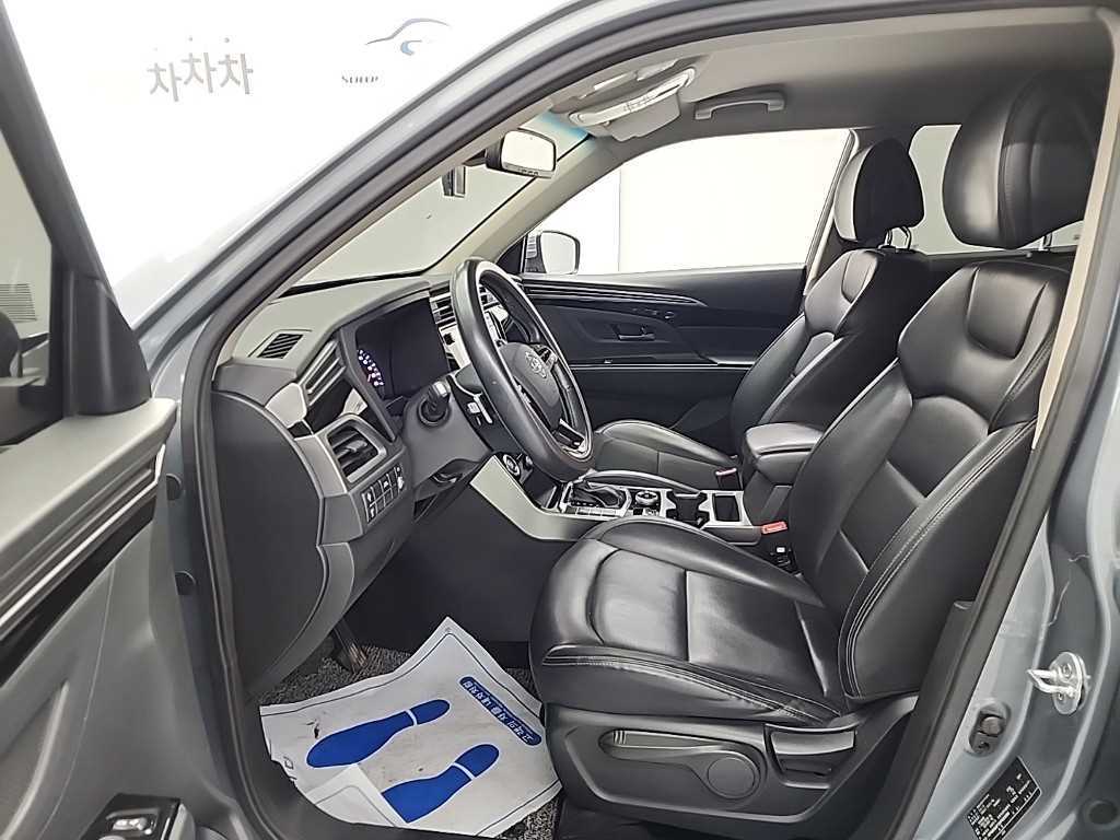 Ssangyong Korando - Vista 11