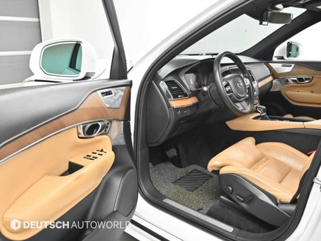 Volvo XC90 - Vista 11