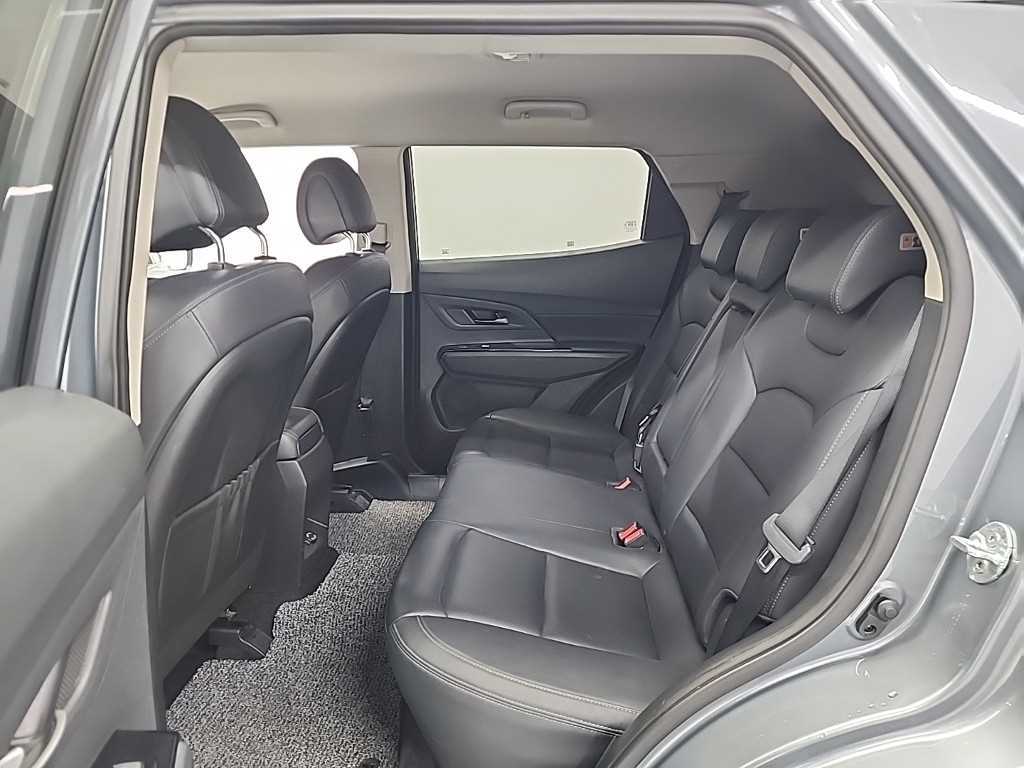 Ssangyong Korando - Vista 12