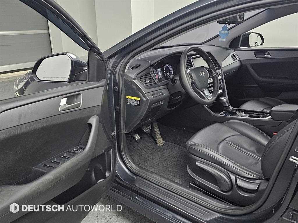 HYUNDAI Sonata - Vista 11