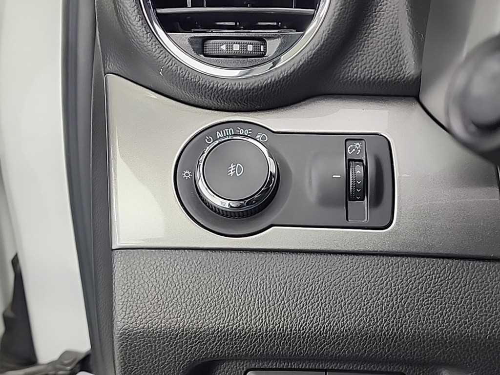 Chevrolet Orlando 2016 Blanco - Importación desde Corea - HF Imports Iquique - Foto 18