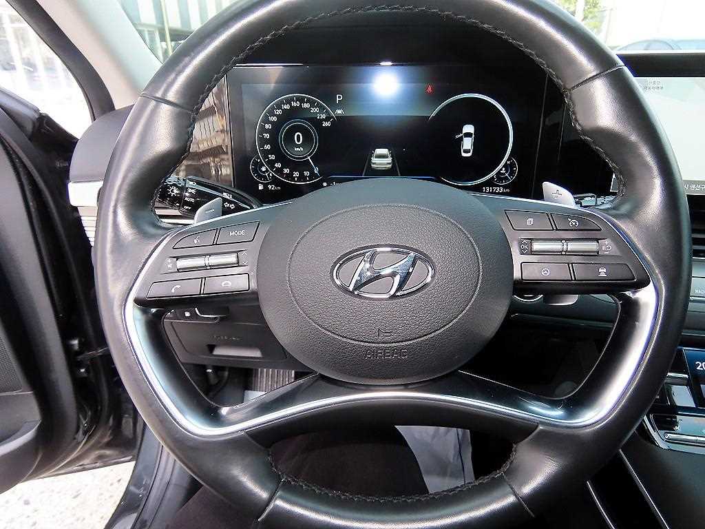 HYUNDAI Grandeur - Vista 8