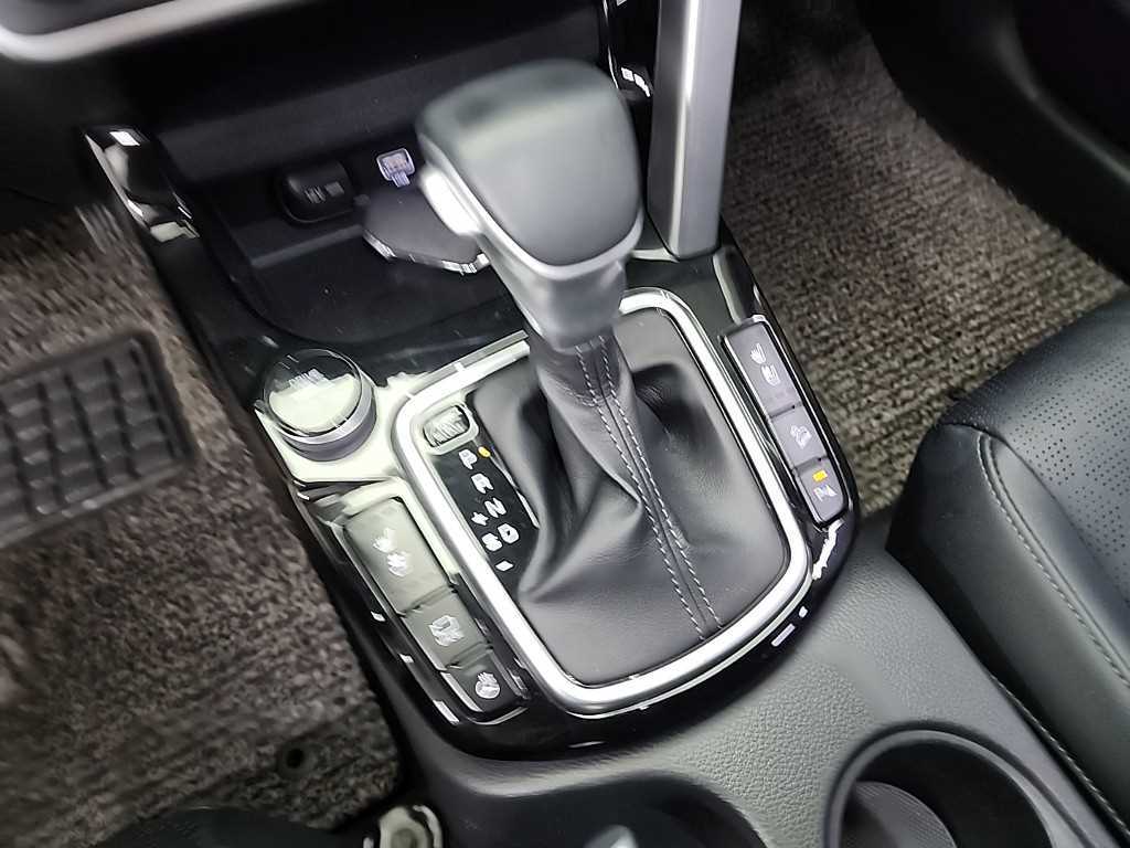 KIA Seltos - Vista 8