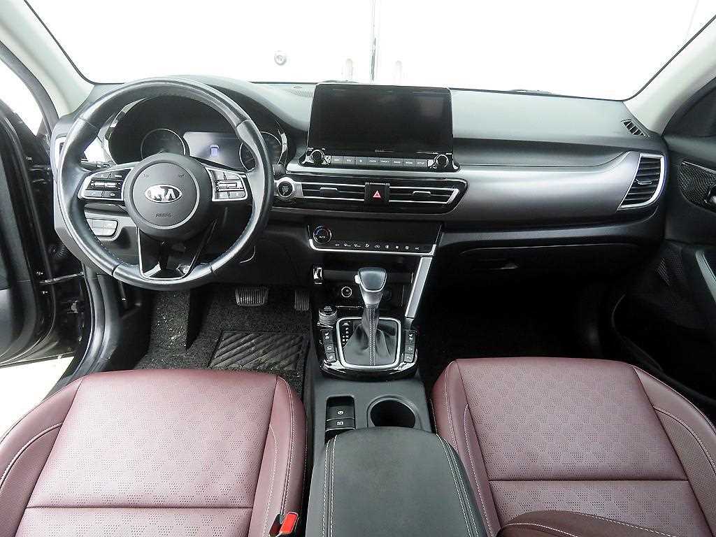 KIA Seltos - Vista 9