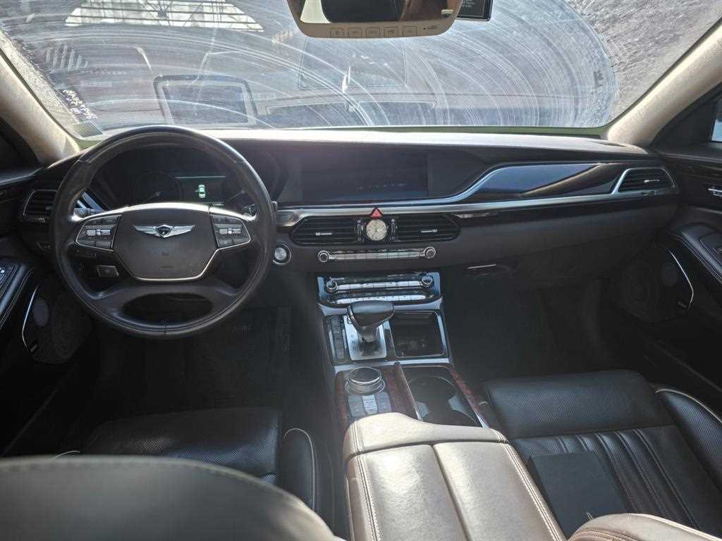 Genesis EQ900 - Vista 5