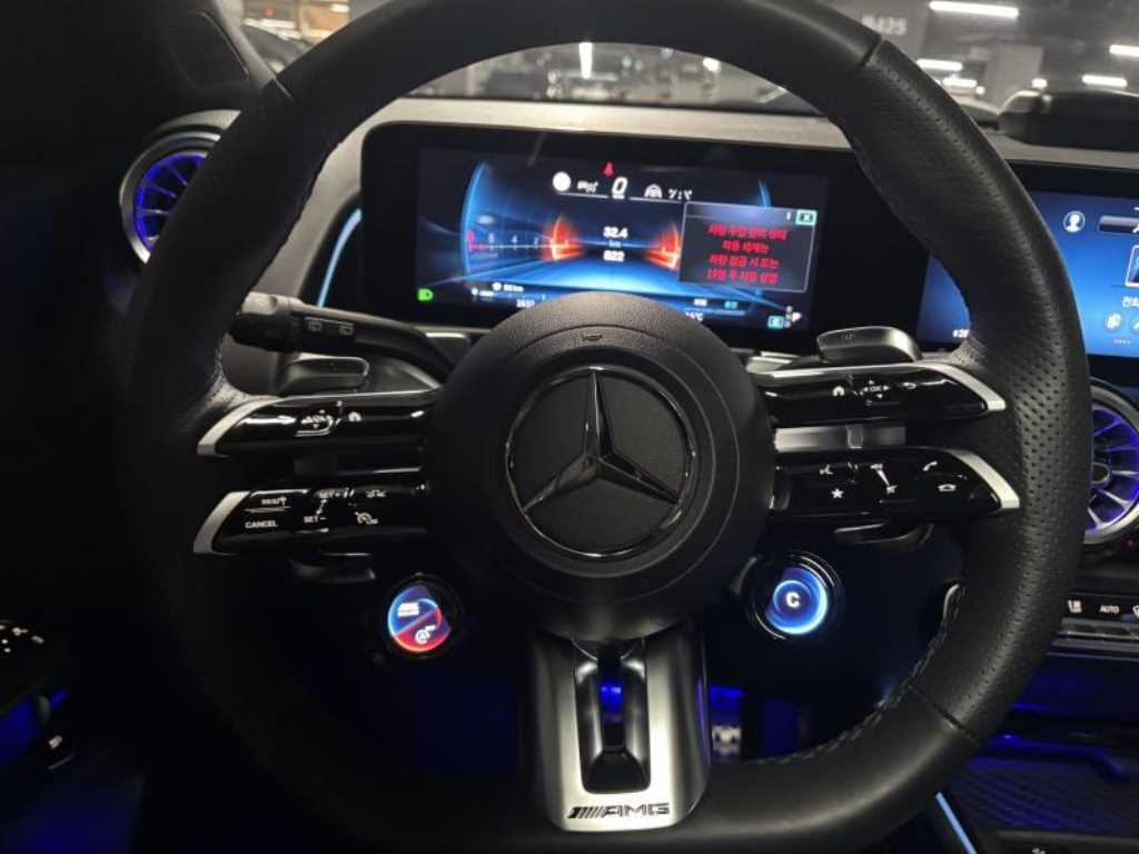 Mercedes Benz GLB Class - Vista 7