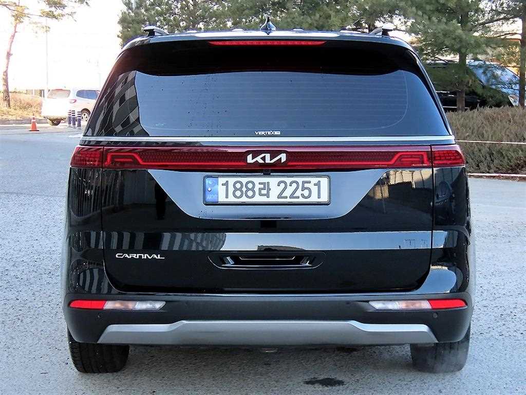 KIA Carnival - Vista 4