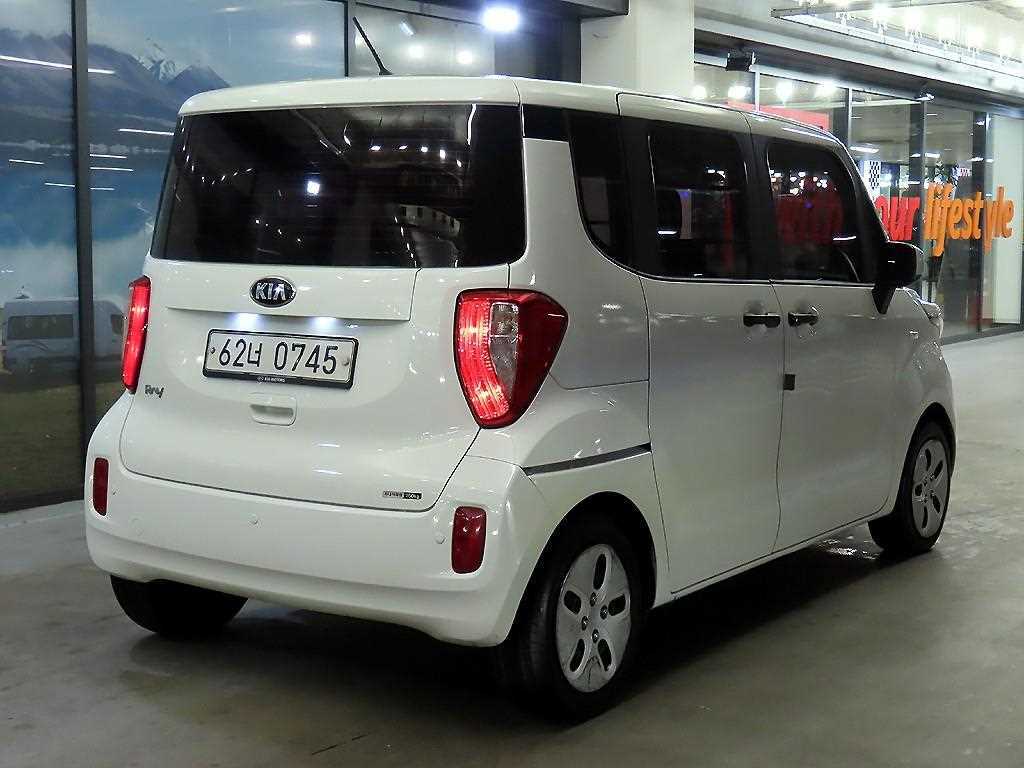 KIA Ray - Vista 4