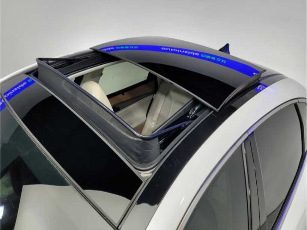 HYUNDAI Grandeur - Vista 6