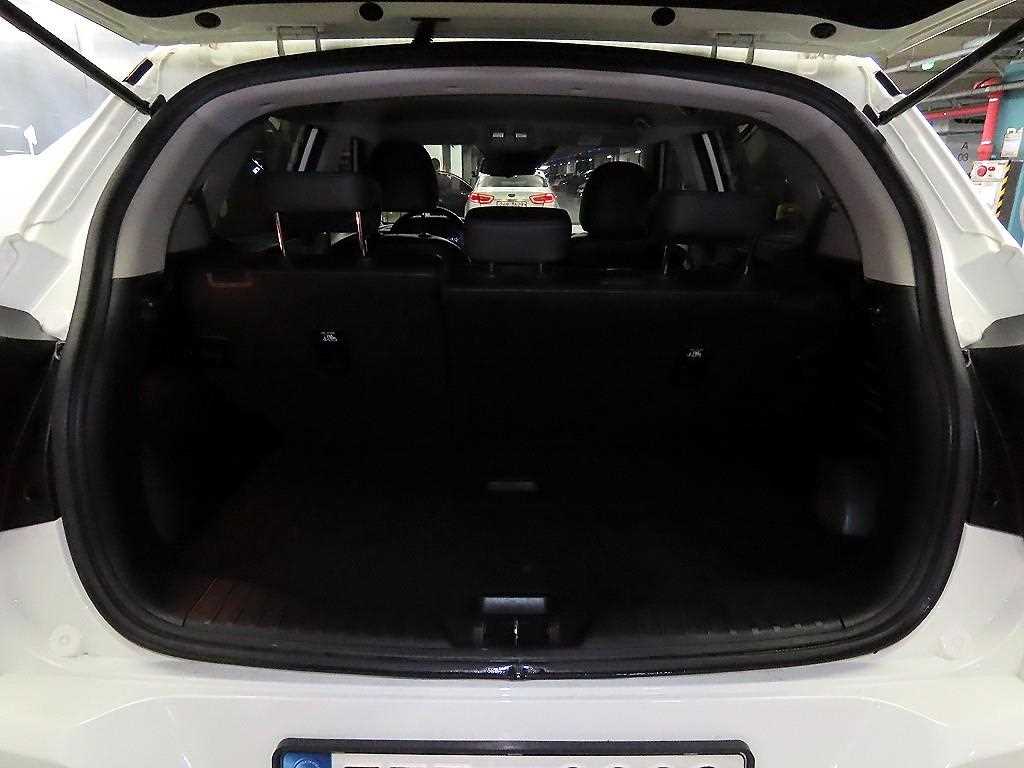 Ssangyong Tivoli 2021 Blanco - Importación desde Corea - HF Imports Iquique - Foto 17