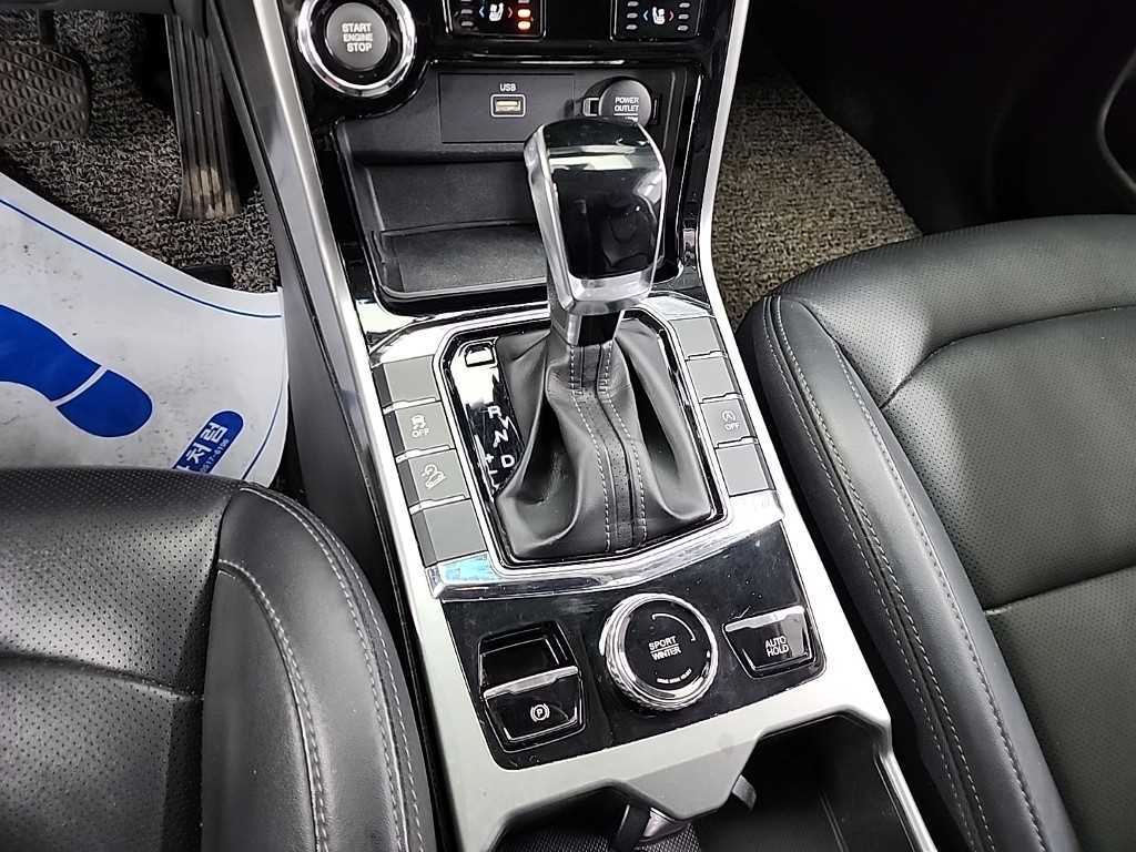 Ssangyong Korando - Vista 8