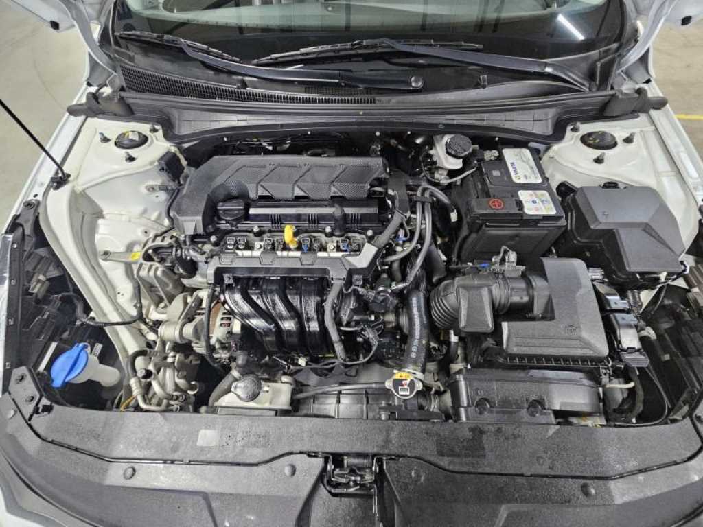 HYUNDAI Avante 2022 Blanco - Importación desde Corea - HF Imports Iquique - Foto 20