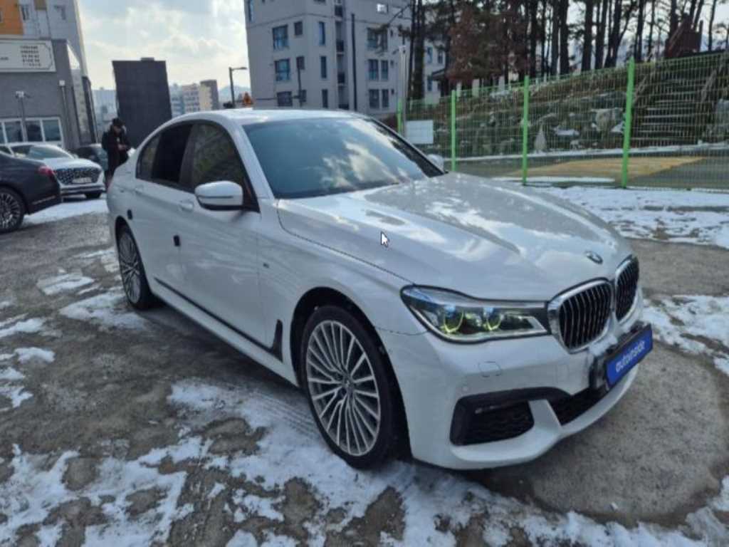 BMW 7 Series - Vista 2