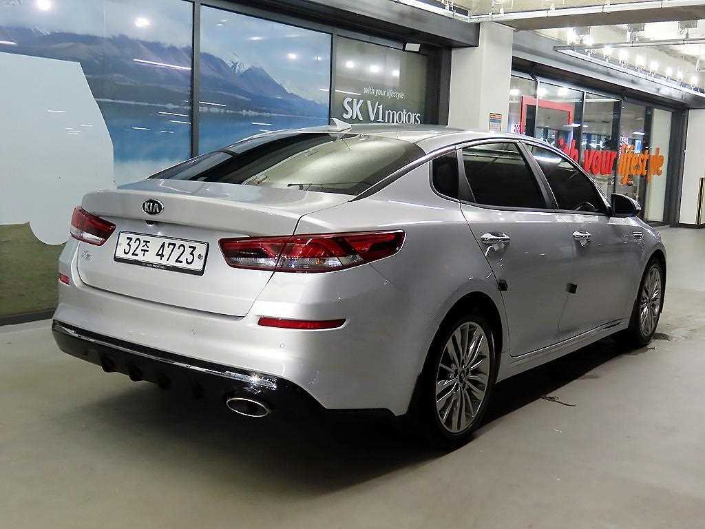 KIA K5 - Vista 4