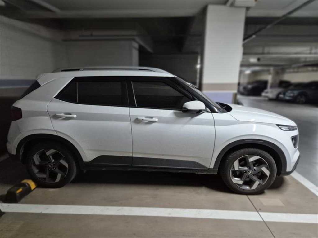 HYUNDAI Venue - Vista 3