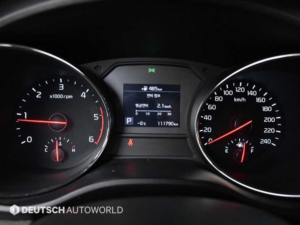 KIA Carnival - Vista 8