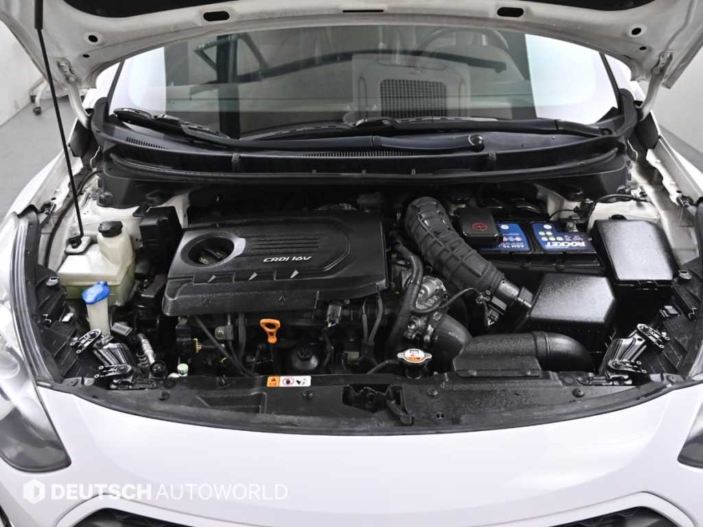 HYUNDAI i30 - Vista 6